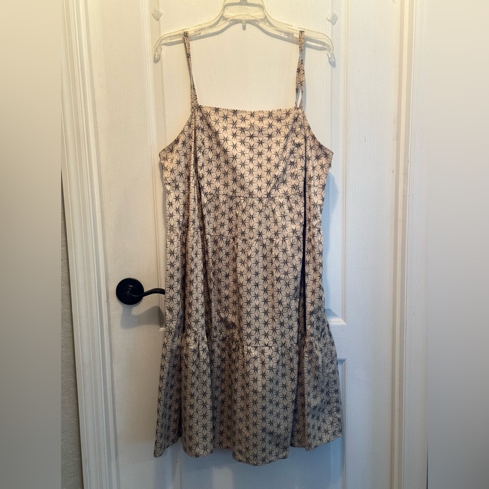 Levi’s sundress sized 1X.